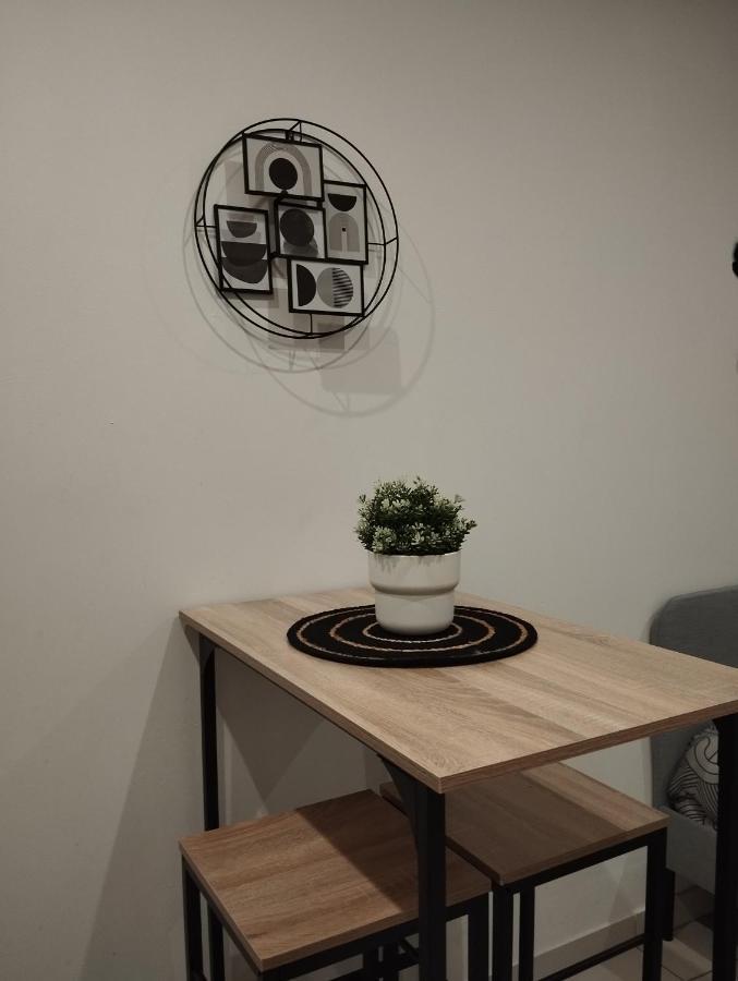 Apartamento Hypercentre Proche Gare Sncf, Port, Plage, Marché Provençal - Wifi